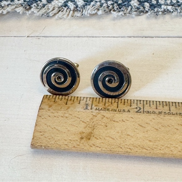 Swank Cufflinks Black Swirl Silver Art Deco Off Set Vintage Mens Formal Wear - Picture 8 of 8